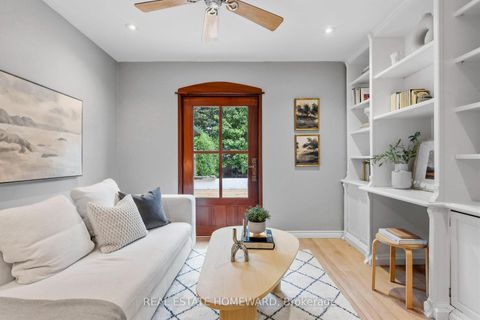 Photo 15 at 9 Dromore Crescent, Newtonbrook West, Toronto