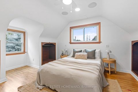 Photo 22 at 9 Dromore Crescent, Newtonbrook West, Toronto