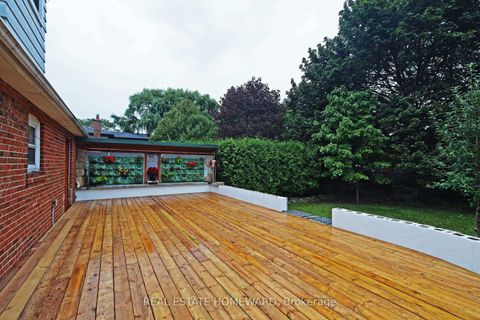 Photo 35 at 9 Dromore Crescent, Newtonbrook West, Toronto