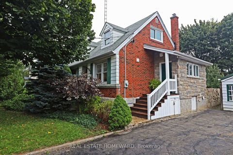 Photo 36 at 9 Dromore Crescent, Newtonbrook West, Toronto
