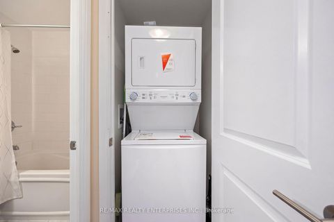 Photo 5 at 2706 - 18 Yorkville Avenue W, Annex, Toronto