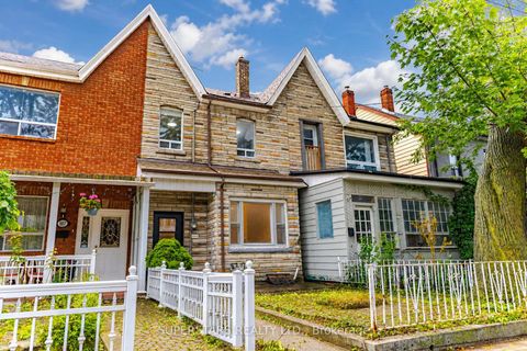 Photo 1 at 105 Bellwoods Avenue, Bellwoods, Toronto