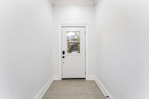Photo 2 at 105 Bellwoods Avenue, Bellwoods, Toronto