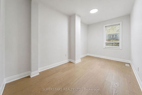 Photo 22 at 105 Bellwoods Avenue, Bellwoods, Toronto