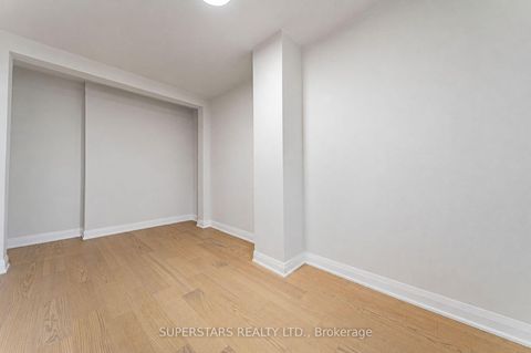 Photo 23 at 105 Bellwoods Avenue, Bellwoods, Toronto