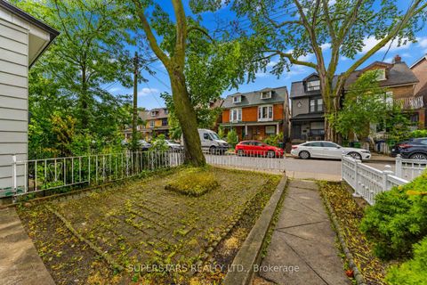 Photo 26 at 105 Bellwoods Avenue, Bellwoods, Toronto