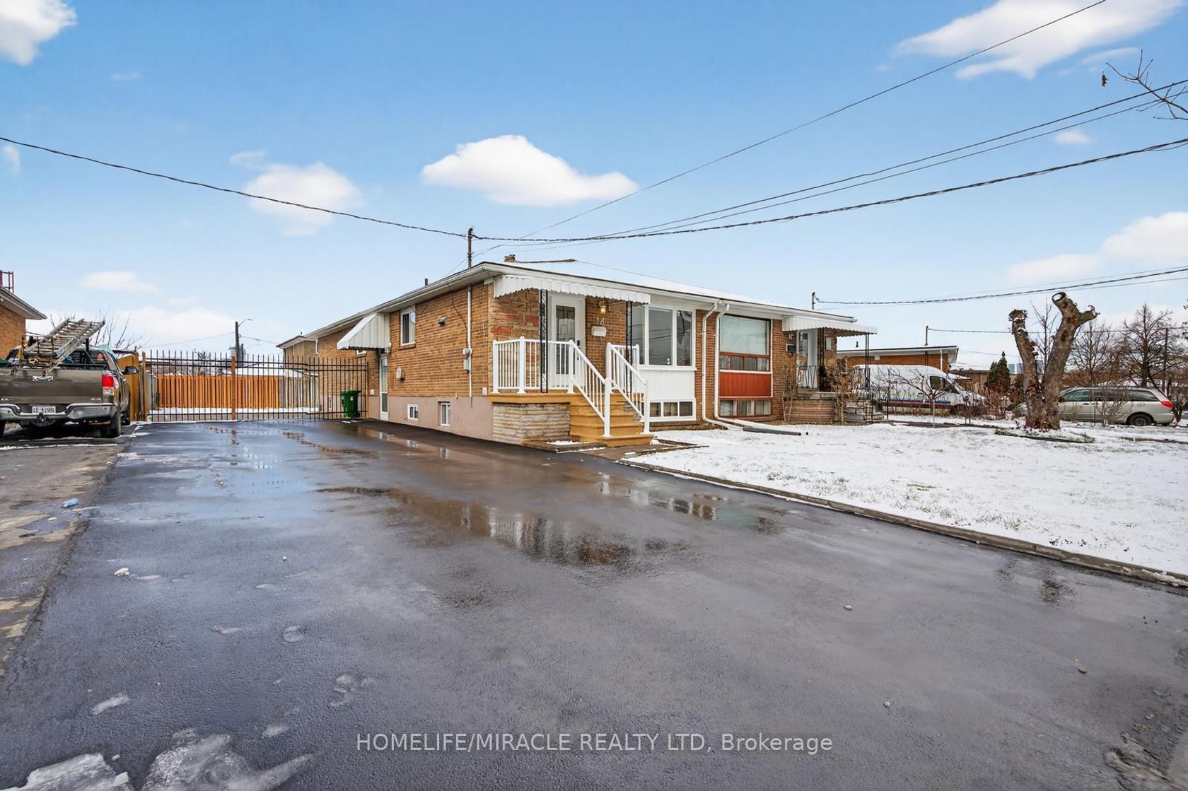 18 Rubydale Gardens, Humber Summit, Toronto photo 7