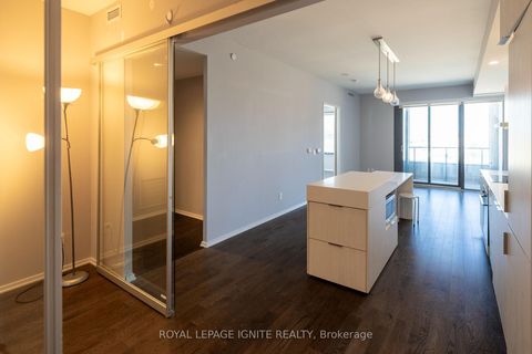 Photo 3 at 605 - 12 Bonnycastle Street NE, Waterfront Communities C8, Toronto