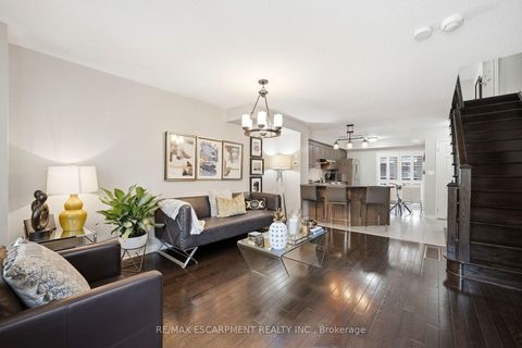 Photo 3 at 73 Ted Wray Circle, CFB, Toronto