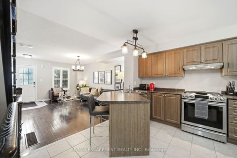 Photo 8 at 73 Ted Wray Circle, CFB, Toronto