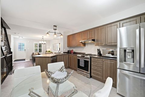 Photo 13 at 73 Ted Wray Circle, CFB, Toronto