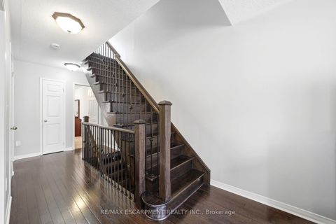 Photo 18 at 73 Ted Wray Circle, CFB, Toronto