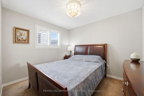 Photo 19 at 73 Ted Wray Circle, CFB, Toronto