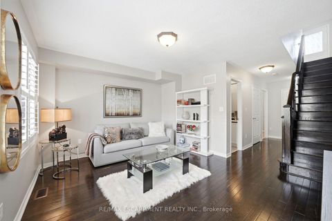 Photo 26 at 73 Ted Wray Circle, CFB, Toronto