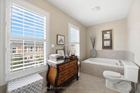 Photo 33 at 73 Ted Wray Circle, CFB, Toronto