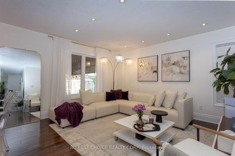 Photo 3 at 68 Carron Avenue, Maple, Vaughan