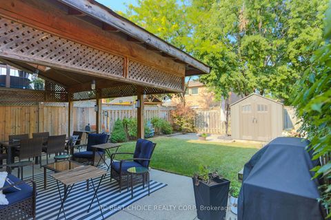 Photo 20 at 68 Carron Avenue, Maple, Vaughan