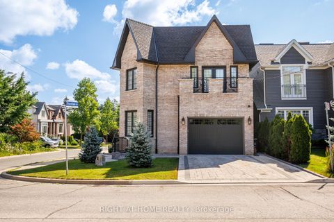 Photo 2 at 33 Thorndale Avenue, Kingsway South, Toronto