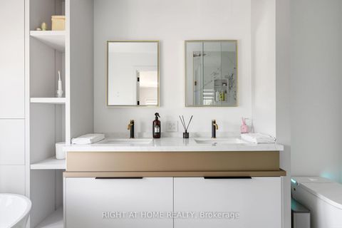 Photo 24 at 33 Thorndale Avenue, Kingsway South, Toronto