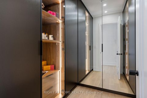 Photo 26 at 33 Thorndale Avenue, Kingsway South, Toronto