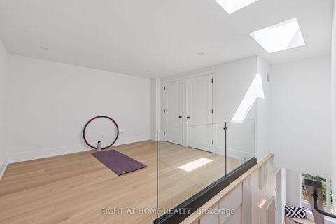 Photo 34 at 33 Thorndale Avenue, Kingsway South, Toronto