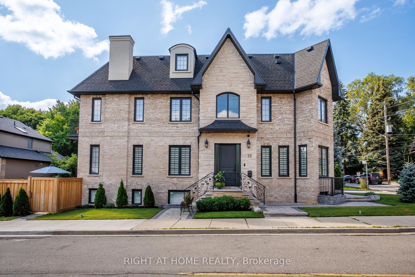 33 Thorndale Avenue, Kingsway South, Toronto 