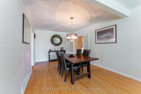 Photo 6 at 274 Maxwell Street, Bathurst Manor, Toronto