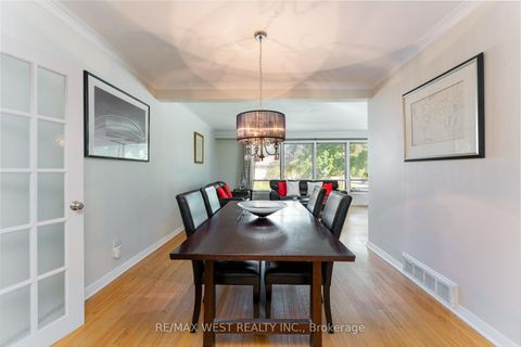Photo 8 at 274 Maxwell Street, Bathurst Manor, Toronto