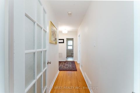 Photo 16 at 274 Maxwell Street, Bathurst Manor, Toronto