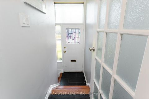 Photo 26 at 274 Maxwell Street, Bathurst Manor, Toronto