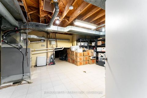 Photo 32 at 274 Maxwell Street, Bathurst Manor, Toronto