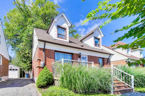 Photo 2 at 68 Mystic Avenue, Oakridge, Toronto
