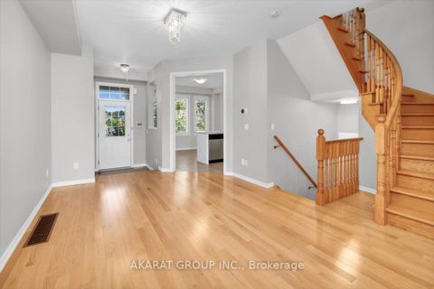 Photo 4 at 37 Poetry Drive N, Vellore Village, Vaughan