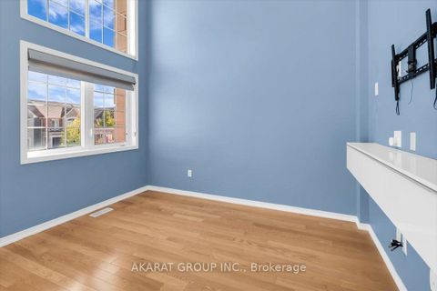 Photo 11 at 37 Poetry Drive N, Vellore Village, Vaughan
