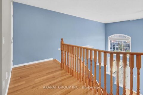Photo 22 at 37 Poetry Drive N, Vellore Village, Vaughan