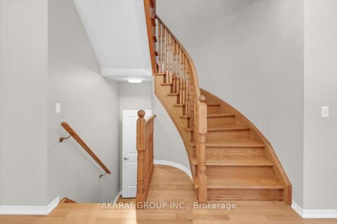Photo 28 at 37 Poetry Drive N, Vellore Village, Vaughan