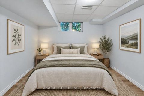 Photo 31 at 37 Poetry Drive N, Vellore Village, Vaughan
