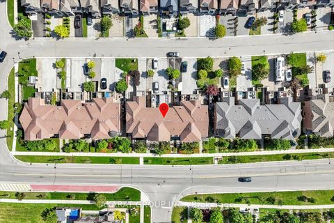Photo 43 at 37 Poetry Drive N, Vellore Village, Vaughan