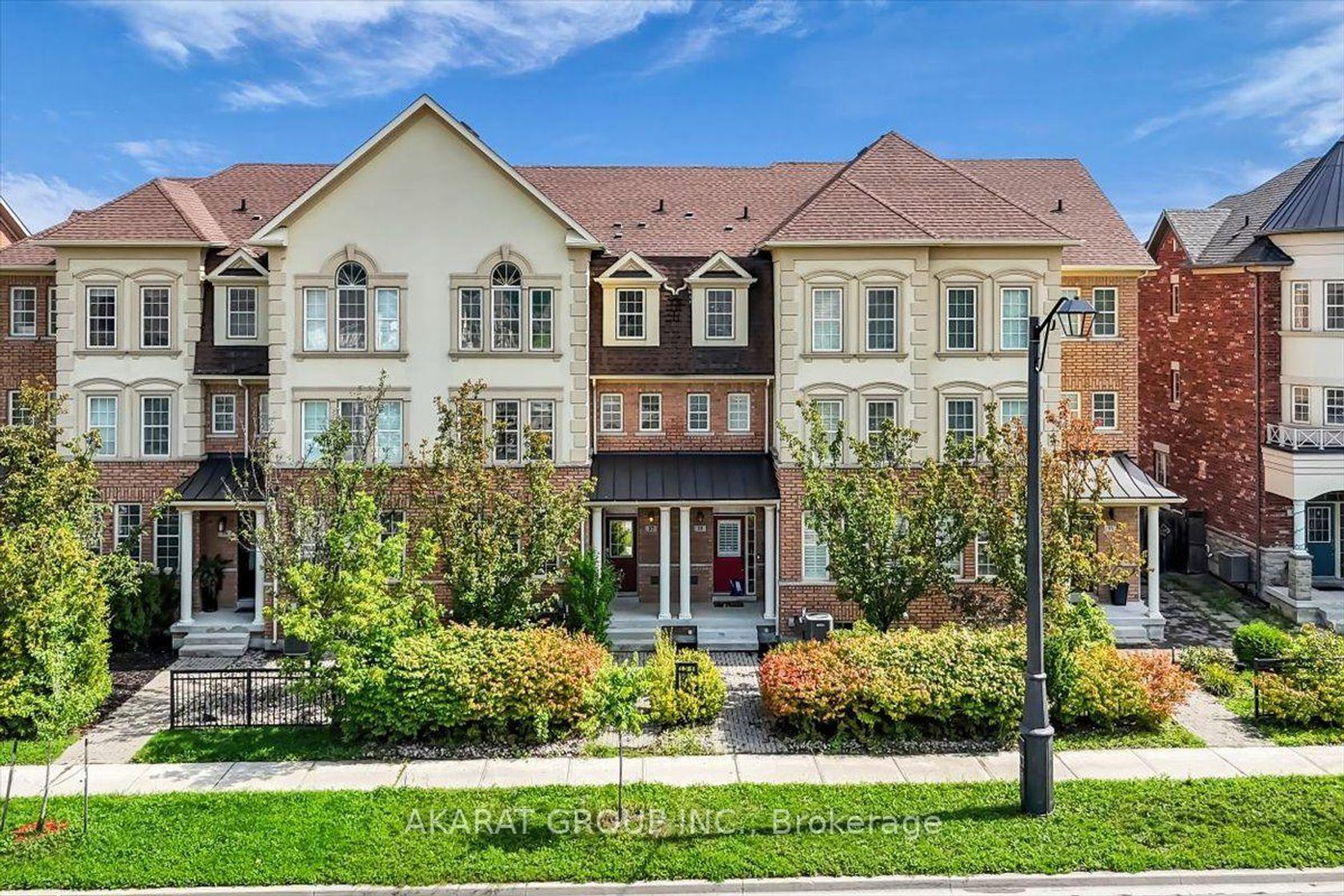 37 Poetry Drive N, Vellore Village, Vaughan photo number 2