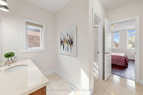 Photo 35 at 211 Touch Gold Crescent, Bayview Southeast, Aurora