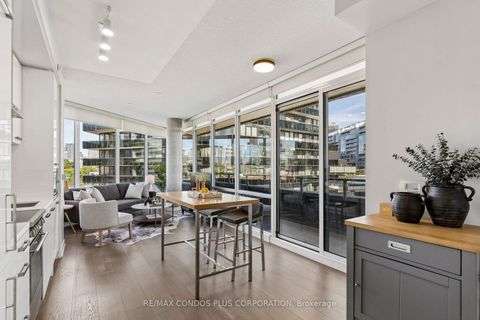 Photo 1 at N405 - 120 Bayview Avenue, Waterfront Communities C8, Toronto