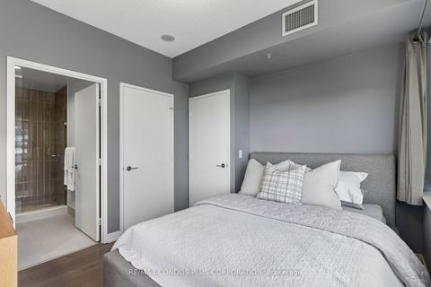Photo 14 at N405 - 120 Bayview Avenue, Waterfront Communities C8, Toronto