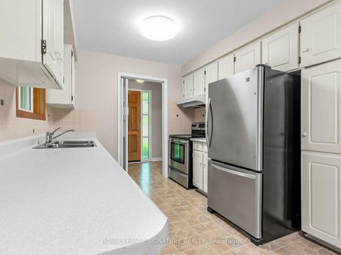 Photo 7 at 162 Bathgate Drive, Centennial Scarborough, Toronto