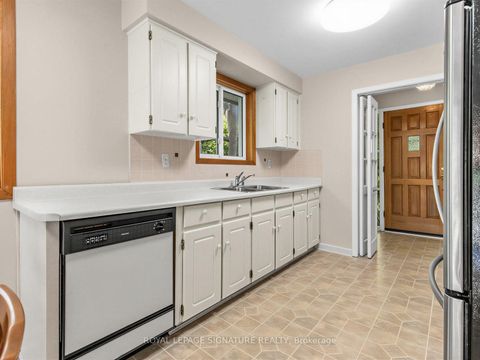 Photo 8 at 162 Bathgate Drive, Centennial Scarborough, Toronto