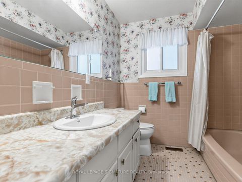 Photo 20 at 162 Bathgate Drive, Centennial Scarborough, Toronto