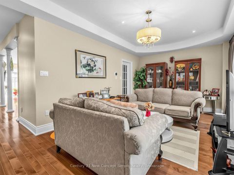 Photo 7 at 161 Townsgate Drive, Yorkhill, Vaughan