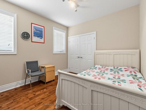 Photo 25 at 161 Townsgate Drive, Yorkhill, Vaughan