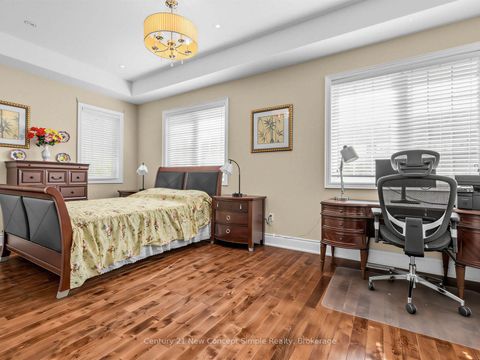 Photo 26 at 161 Townsgate Drive, Yorkhill, Vaughan