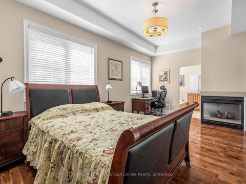 Photo 28 at 161 Townsgate Drive, Yorkhill, Vaughan
