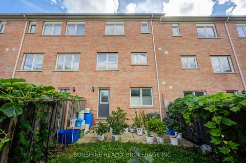 Photo 31 at 40 PRINGDALE GARDENS Circle, Eglinton East, Toronto